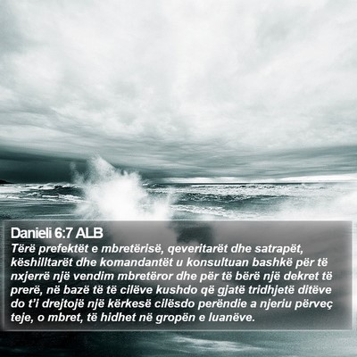 Danieli 6:7 ALB Bible Verse Image