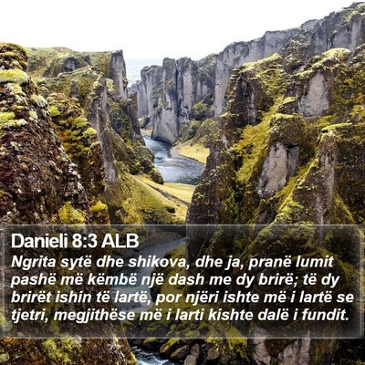 Danieli 8:3 ALB Bible Verse Image