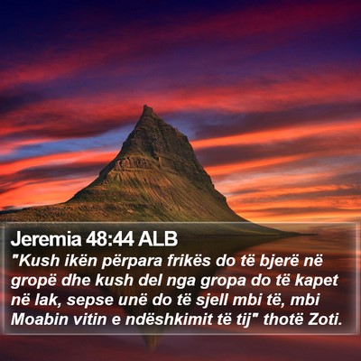 Jeremia 48:44 ALB Bible Verse Image