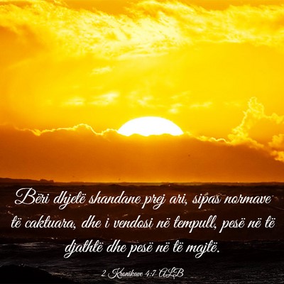 Picture 03 - 2 Kronikave 4:7 ALB - Bëri dhjetë shandane prej ari, sipas normave - Bible Verse Picture