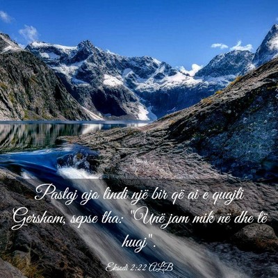 Picture 03 - Eksodi 2:22 ALB - Pastaj ajo lindi një bir që ai e quajti - Bible Verse Picture