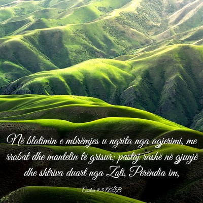Picture 03 - Esdra 9:5 ALB - Në blatimin e mbrëmjes u ngrita nga agjerimi, - Bible Verse Picture