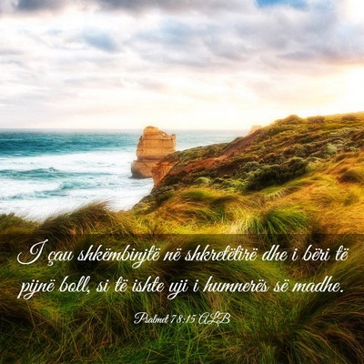 Picture 03 - Psalmet 78:15 ALB - I çau shkëmbinjtë në shkretëtirë dhe i - Bible Verse Picture