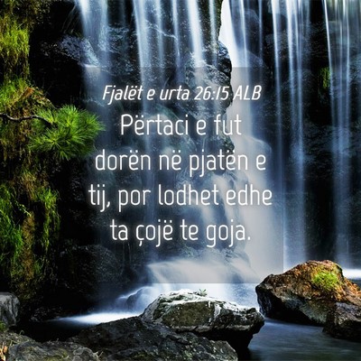 Picture 04 - Fjalët e urta 26:15 ALB - Përtaci e fut dorën në pjatën e tij, por - Bible Verse Picture